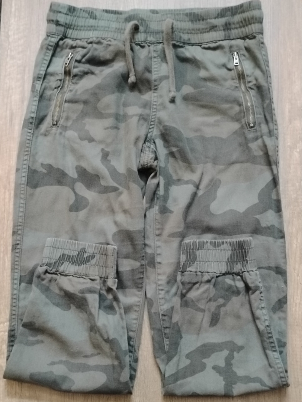 TNA Olive Green Camo Cropped Jogger Pants